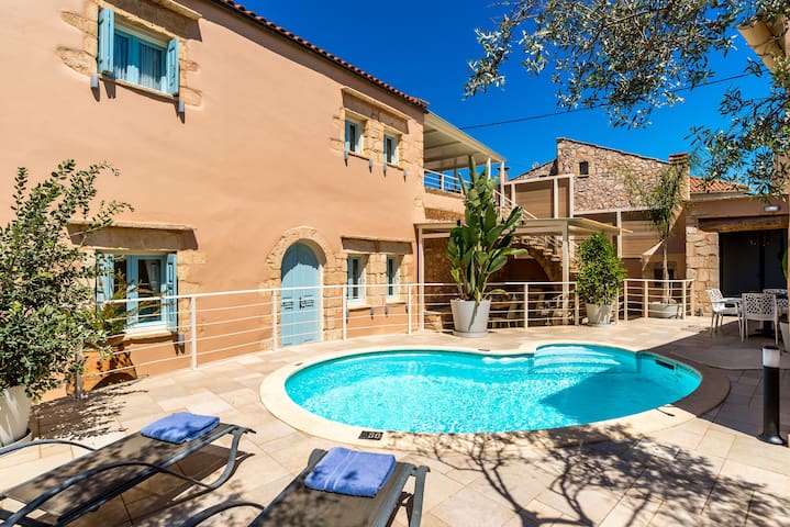 Cellar Villa in Xirosterni