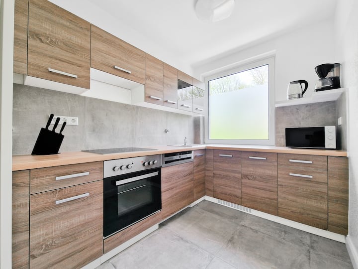 Raj Living - Fitter Apartment -3 Rooms- Balcony - Heiligenhaus