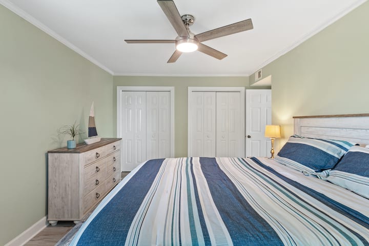 Veľká izba s jedným šatníkom k dispozícii pre hostí