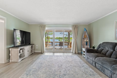 Water Front Condo with Boat Slip: The Dock House