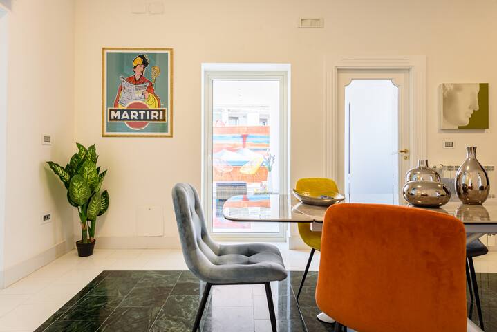 Amazing penthouse with terraces in the center gallery image 2