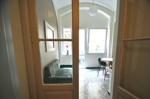 Successful Airbnb property: Alcova b&b, a short walk from the center! in Genoa