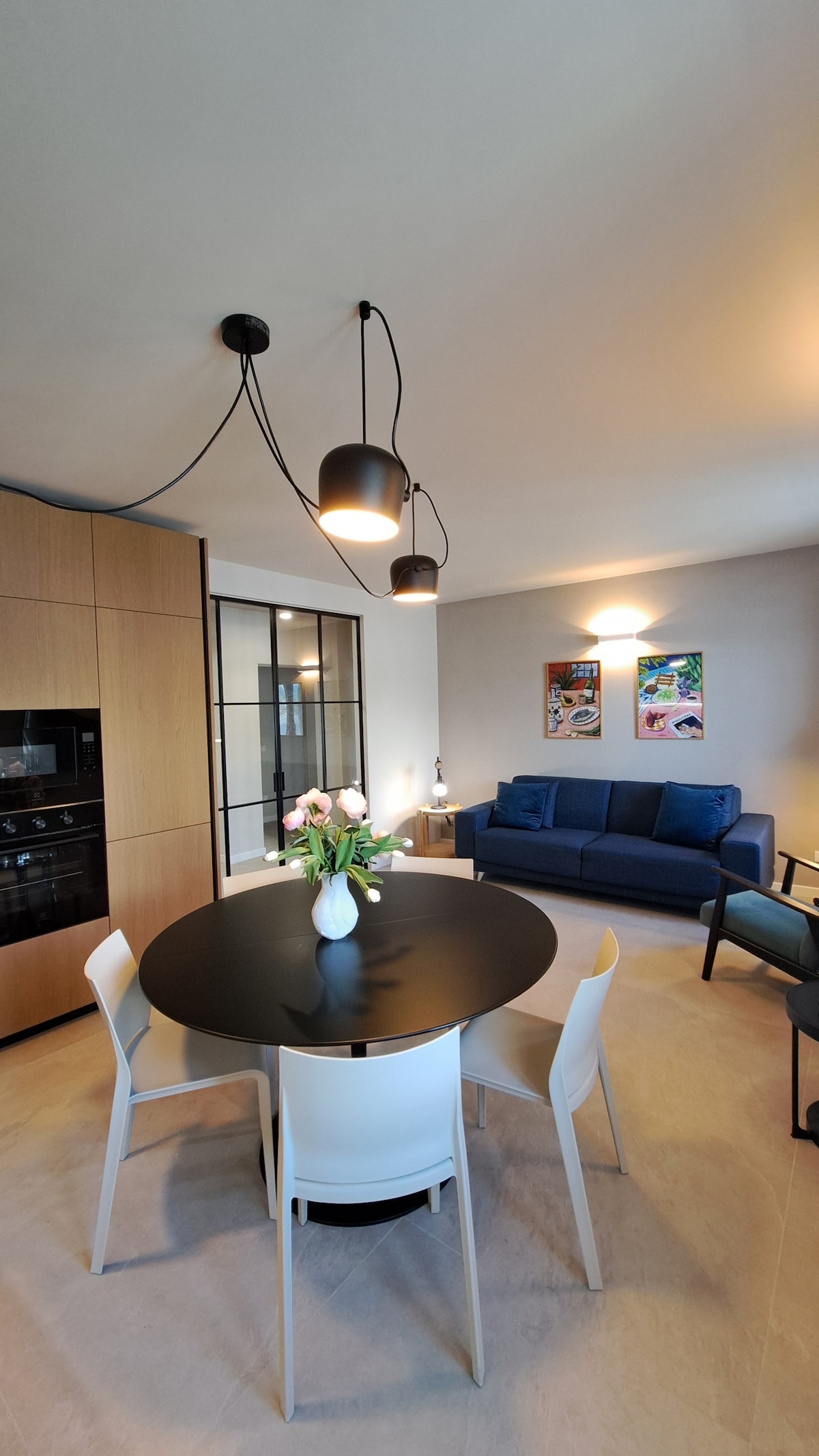 Popular Airbnb listing: The Lady of the Lake in Lierna