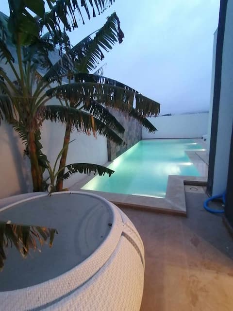 Villa S+3 avec grande piscine