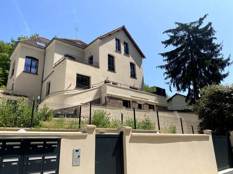Quiet apartment with 100m² garden