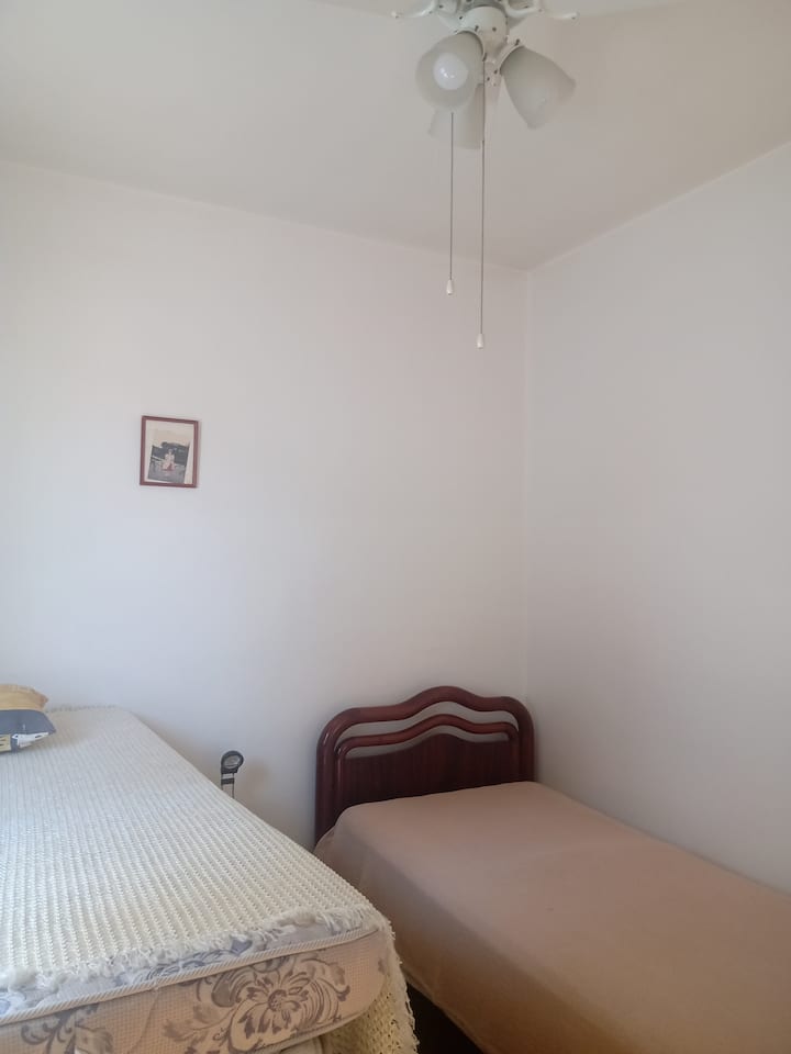 Dhomë gjumi 2