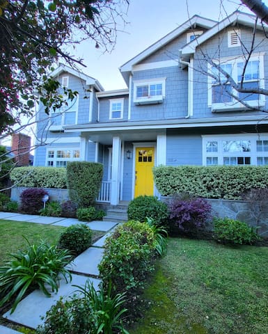 ~Private Pool House Charm~ gallery image 2