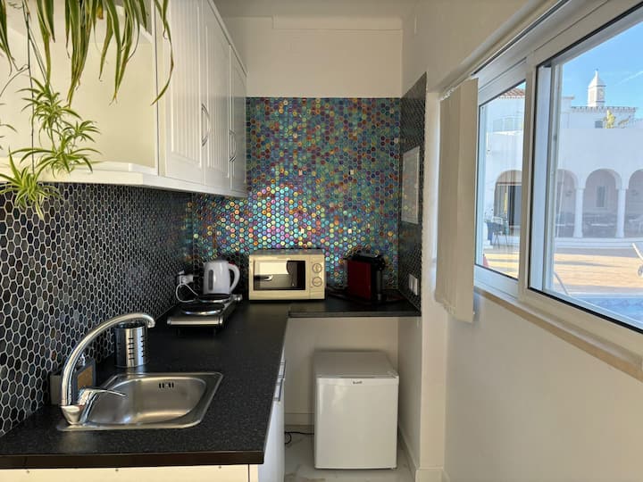Small 1 Bedroom With Kitchen, Pool & Tennis Court - Carvoeiro