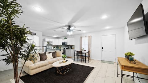 Casita Guest House near Exxon Refinery & Hospitals