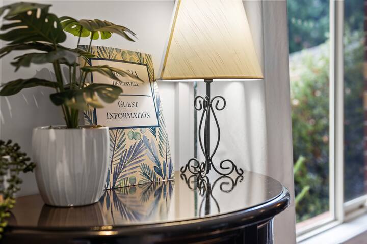 Gloria of Healesville gallery image 2