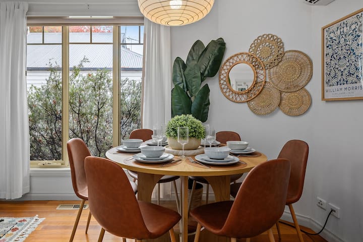 Gloria of Healesville