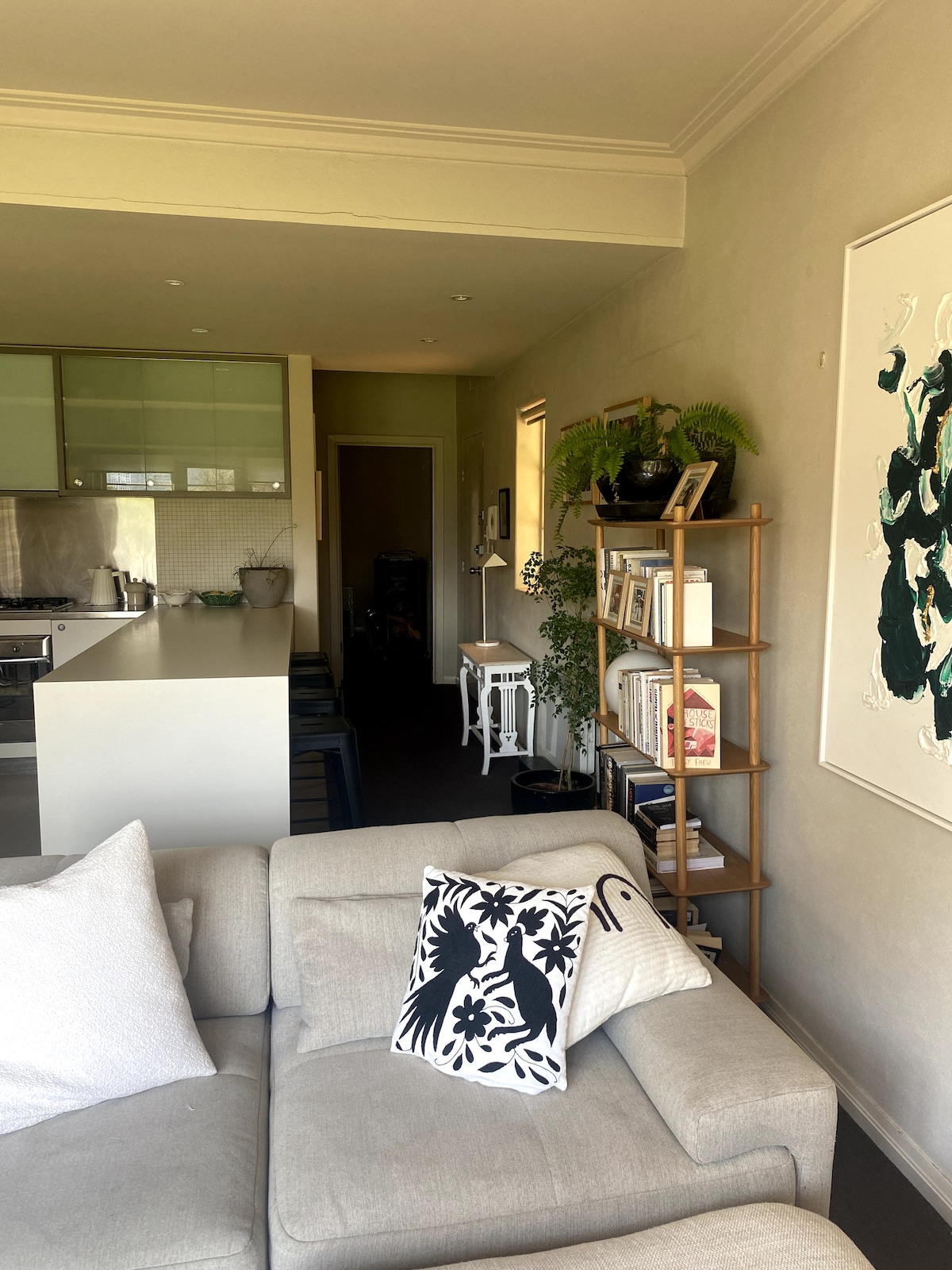 Popular Airbnb listing: Apartment on MCG park in East Melbourne