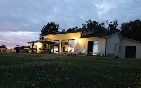 Villa moderne, vue imprenable