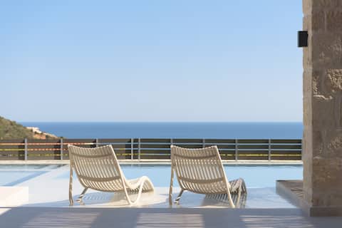Elouera Villa I, with Pool, Spa Whirlpool, SeaView