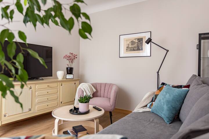 2 Apartment set Elegance/Harmony | Free parking gallery image 3