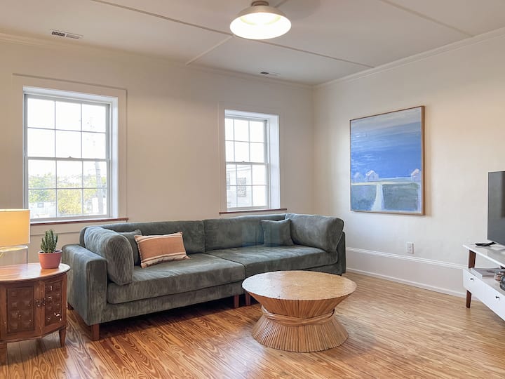 Loft Living In Historic Downtown Beaufort - Beaufort, NC