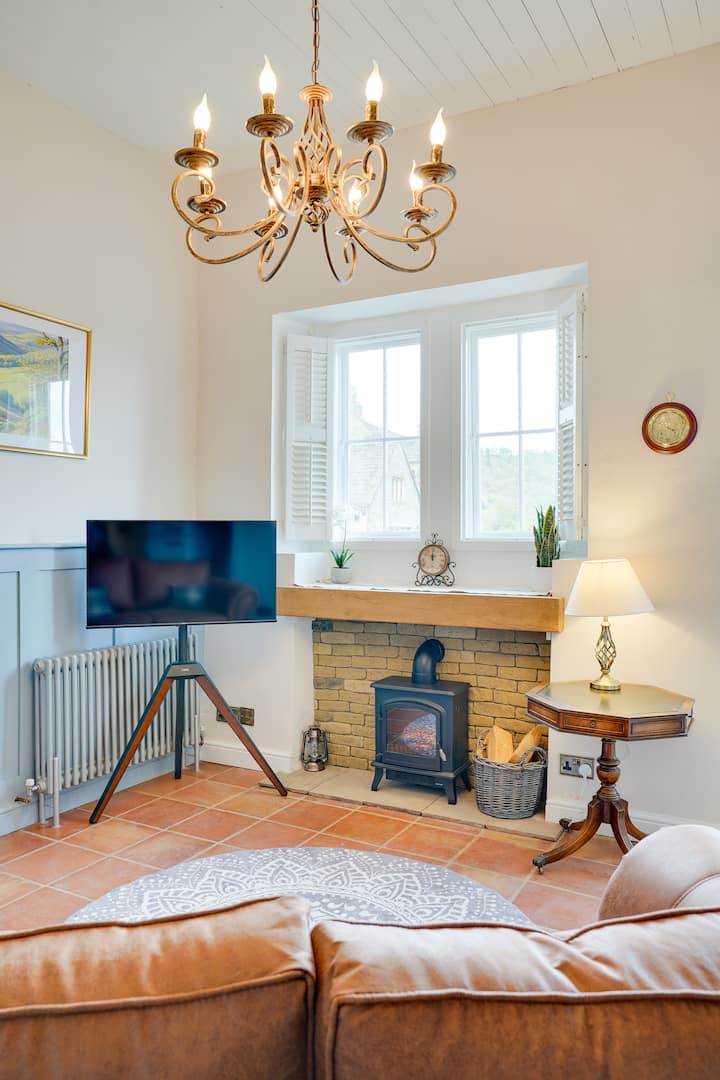 The Coach House : Cosy Cottage Retreat - Bakewell