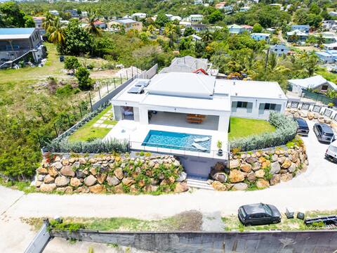 Nateina Home