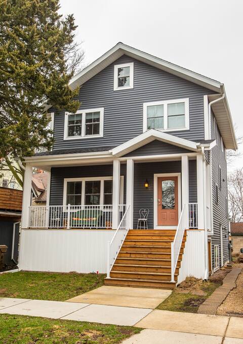 5-bedroom central Madison oasis
