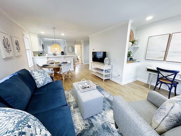 First Station Retreat | Downtown Lewes + Parking - Lewes, DE