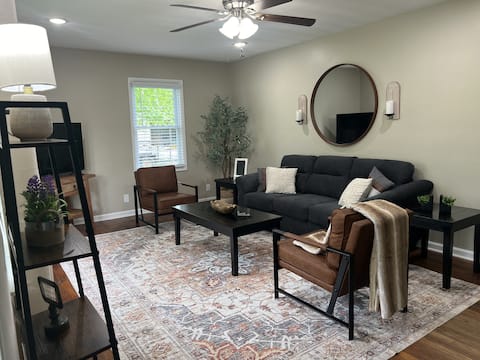 Convenient Comfy Country Ranch