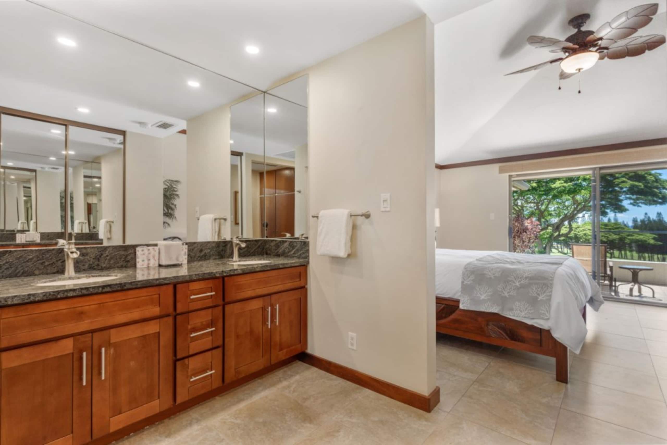Condo in Lahaina · ★4.71 · 2 bedrooms · 3 beds · 2 private baths - Image 20
