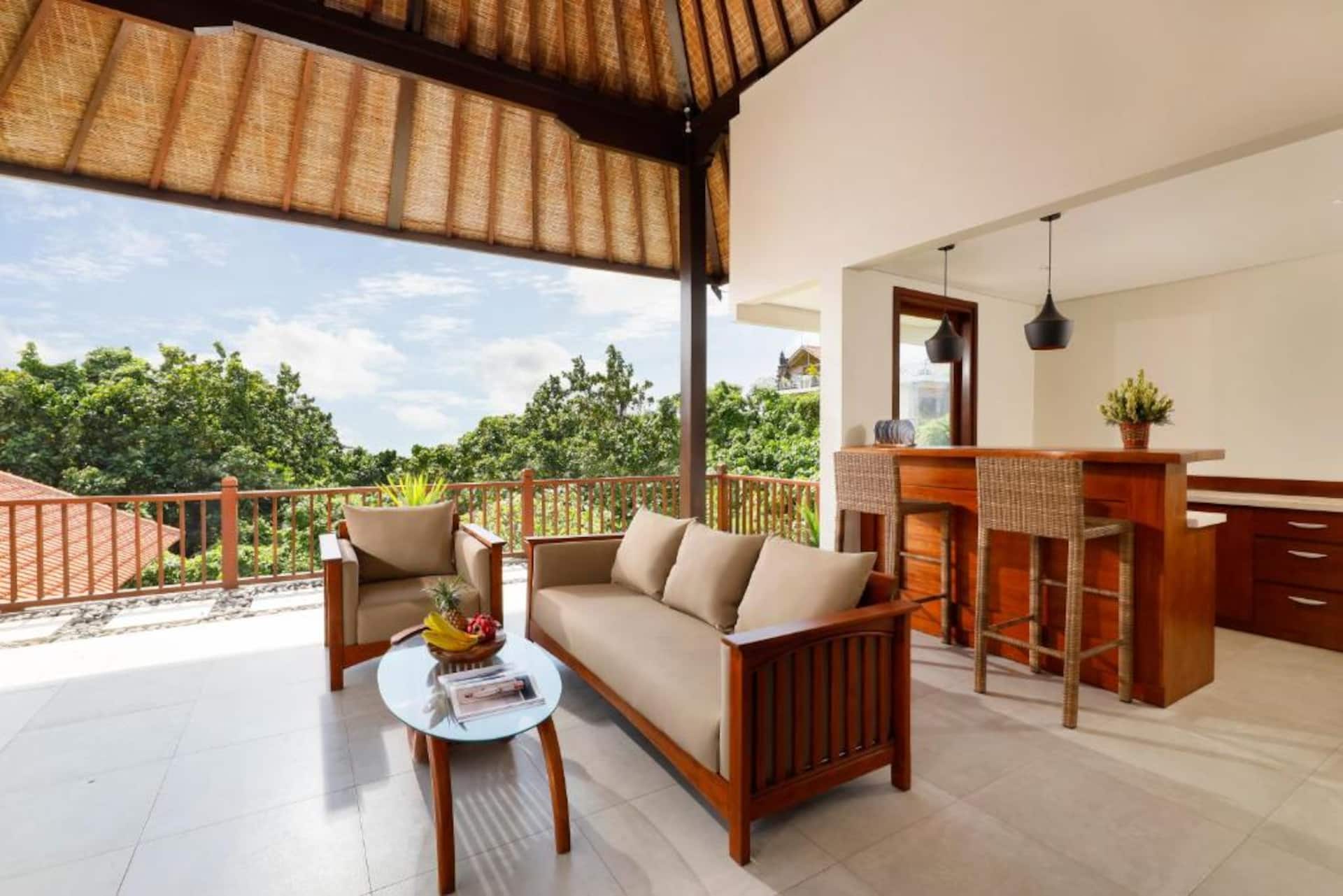 Vibrant Poolside Energy 6 Bedroom Private Villa in Canggu 2