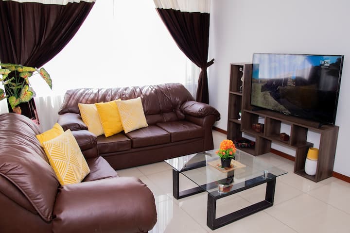 Spacious apartment for groups, family, children, 7 people
