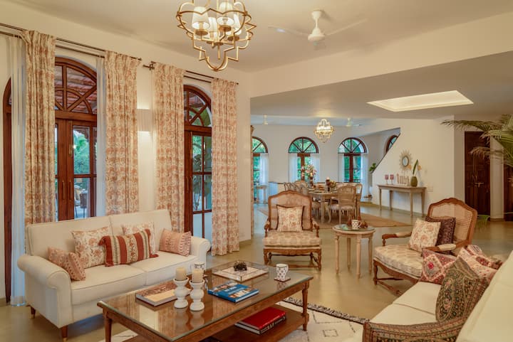 Living room image 1