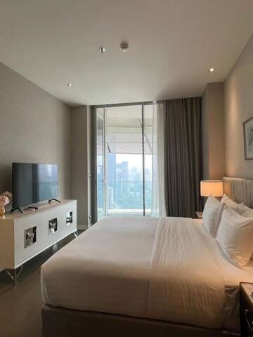 Chit Lom, Siam,High Floor 81sqm gallery image 5