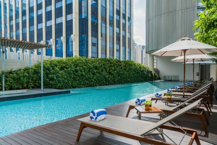 Chit Lom, Siam,High Floor 81sqm gallery image 2