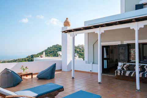 Infinity II - Modern Family Retreat in Kos