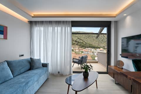 Ennea Muses - Executive Suite