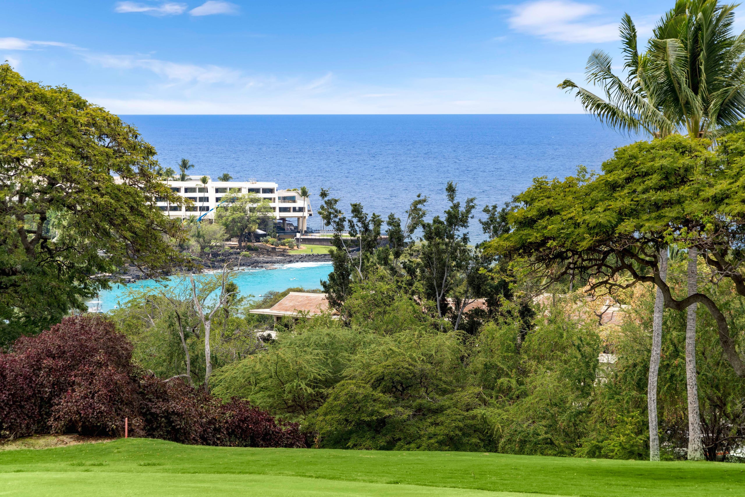 Condo in Kailua-Kona · ★4.92 · 2 bedrooms · 2 shared baths - Image 7