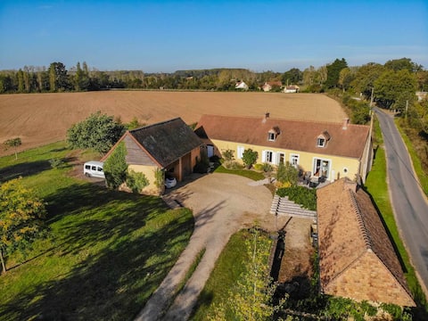 24 Ht Le Mans house rental 10 min from the circuit