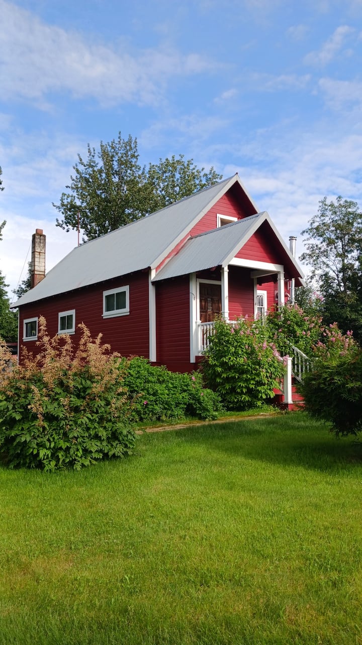Historic Valdez Home Houses for Rent in Valdez, Alaska, United States