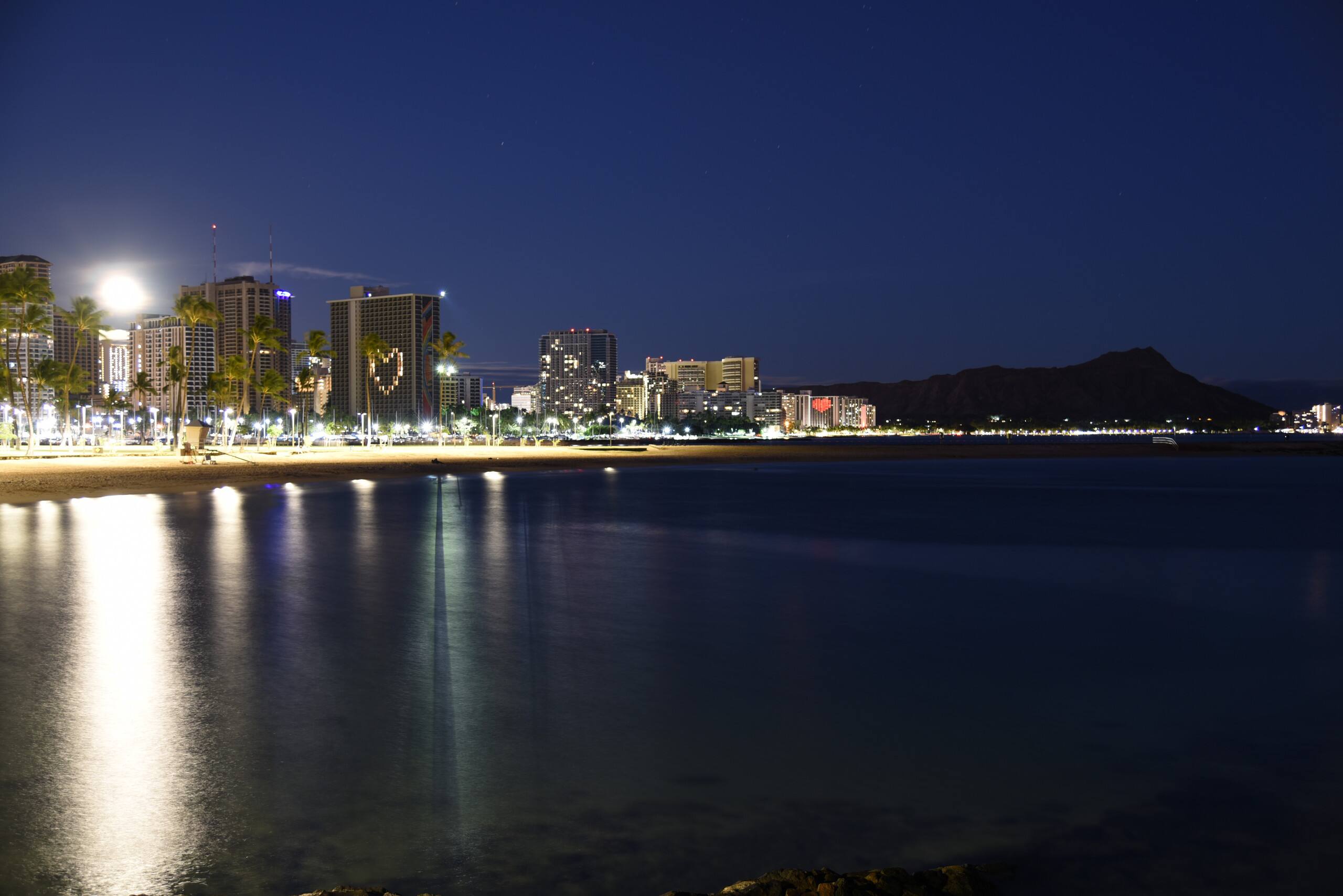 Condo in Honolulu · ★4.85 · Studio · 1 bed · 1 bath - Image 25