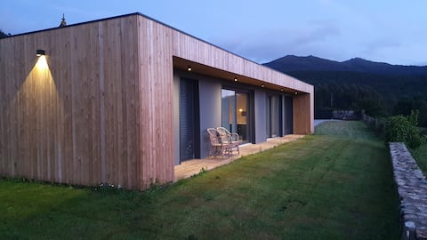 Corbelo, modern and functional house