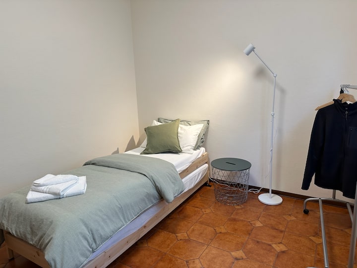 3. Schlafzimmer (2 Einzelbetten 90 x 200 m)