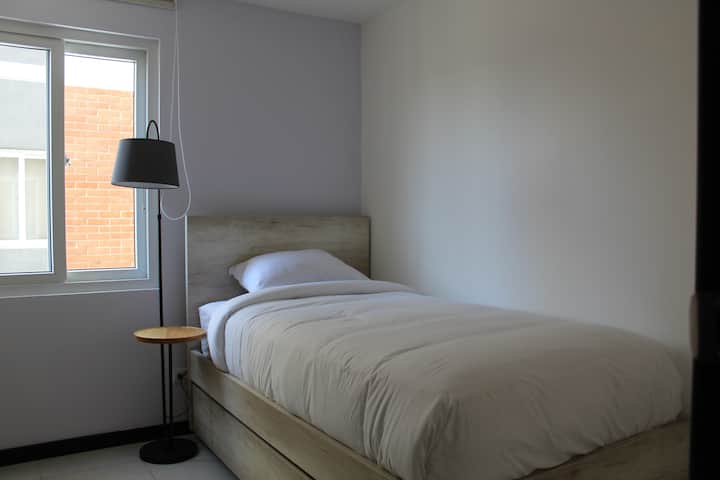 غرفة النوم 2