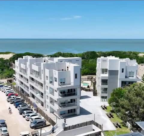 Sun, Beach & Pool @ Dunas del Mar 50 meters from the sea