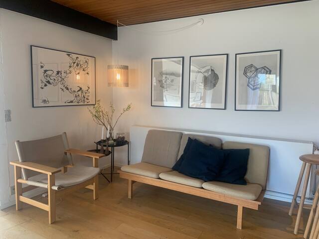 Villa-Oasis close to downtown gallery image 2