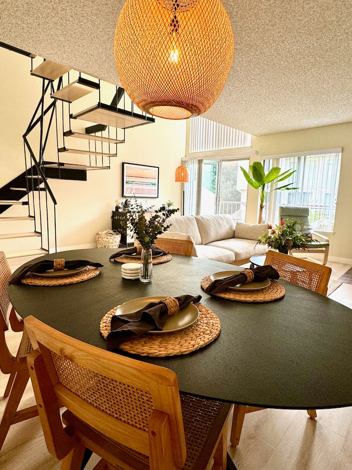 California Dreamin': Chic & Modern Beach Condo - Carpintería, CA