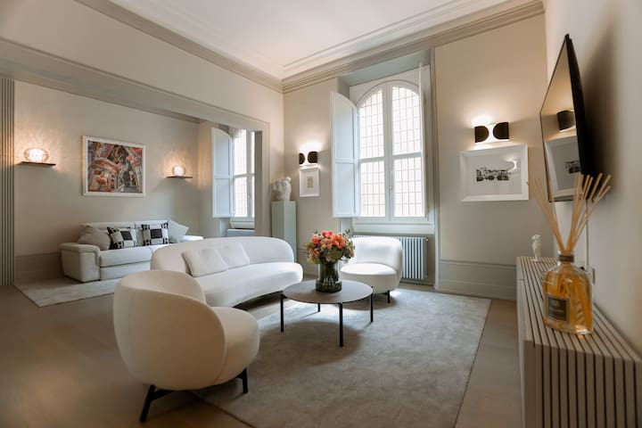 6 people + Terrace + Lift + Florence Chic Novella