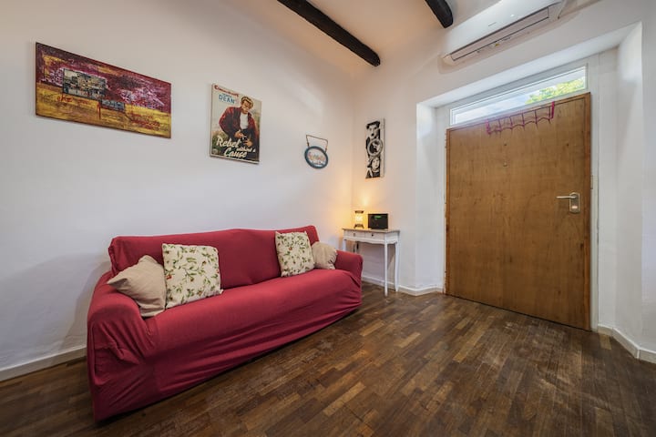 Studio/openspace à 17min à Pied De La Gare Central - Lerici