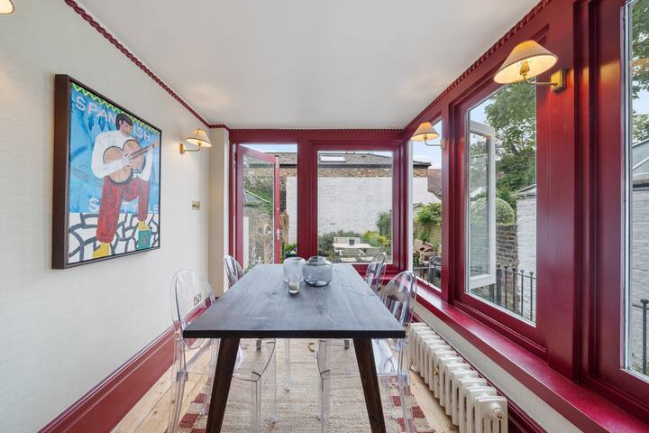 Stunning Townhouse with garden in Islington gallery image 4