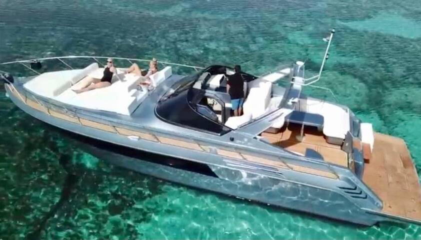 41ft Private Yacht for 10-Mykonos gallery image 3