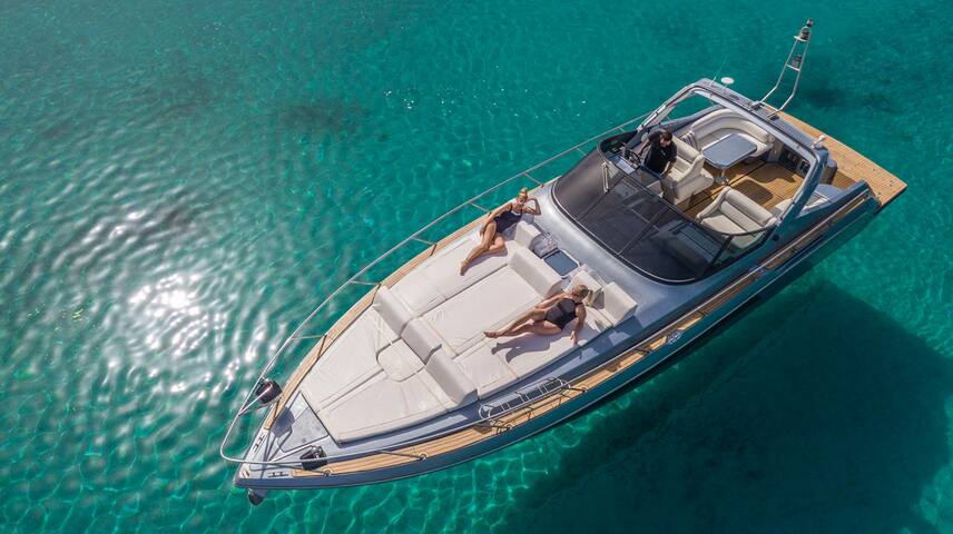 41ft Private Yacht for 10-Mykonos gallery image 4