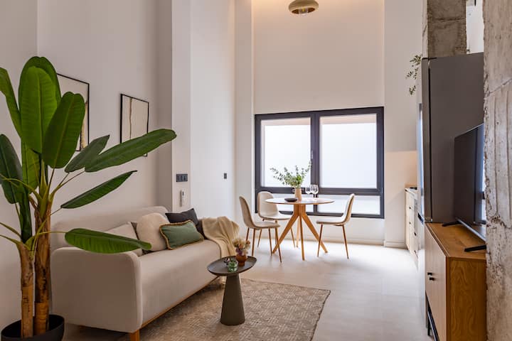 Apartamento A -  Cómodo Y Con Estilo A Estrenar - Valencia