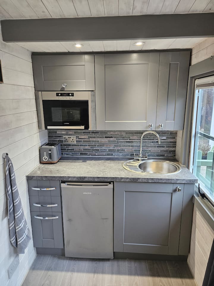 Luxury Garden Cabin In Horley Near Gatwick - Crawley